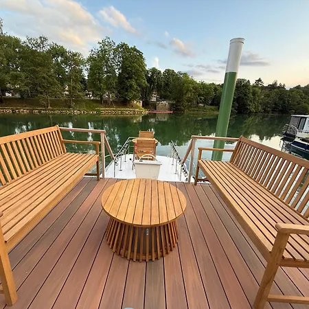 Úszó hotel Bateau Sur La Marne Le Viking Mery-Sur-Marne