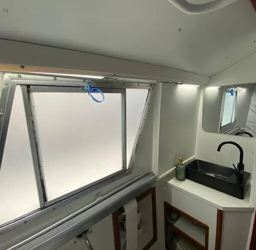 Úszó hotel Bateau Sur La Marne Le Viking Mery-Sur-Marne