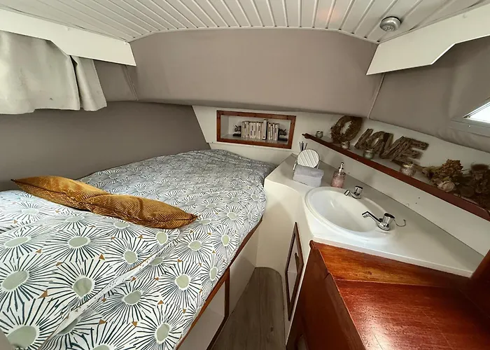 Bateau Sur La Marne Le Viking Bateau-hôtel *